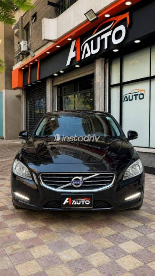 Volvo S60 2013 Black Automatic Used for Sale in Cairo - 8