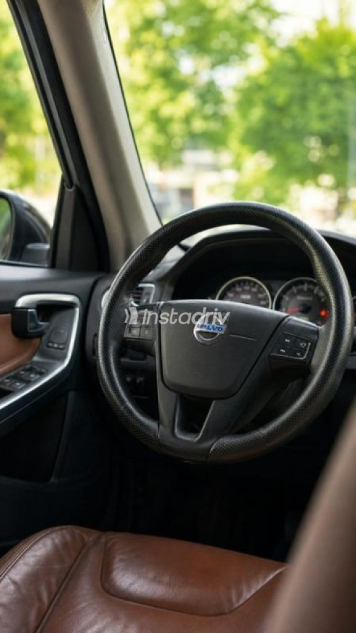 Volvo S60 2013 Black Automatic Used for Sale in Cairo - 10