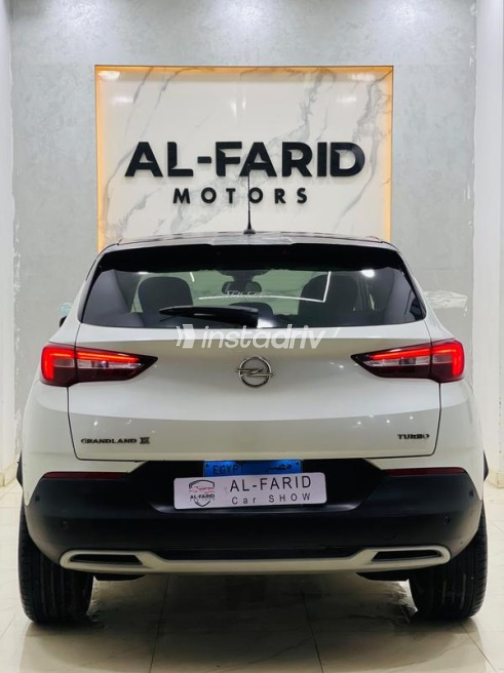اوبل جراند لاند 2020 أبيض أوتوماتيك مستعملة للبيع في القاهرة الكبرى ( القاهرة - الجيزة) - 5