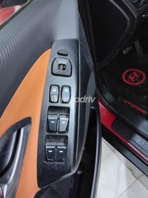 هيونداي IX 35 2015 أحمر أوتوماتيك مستعملة للبيع في رشيد - 5