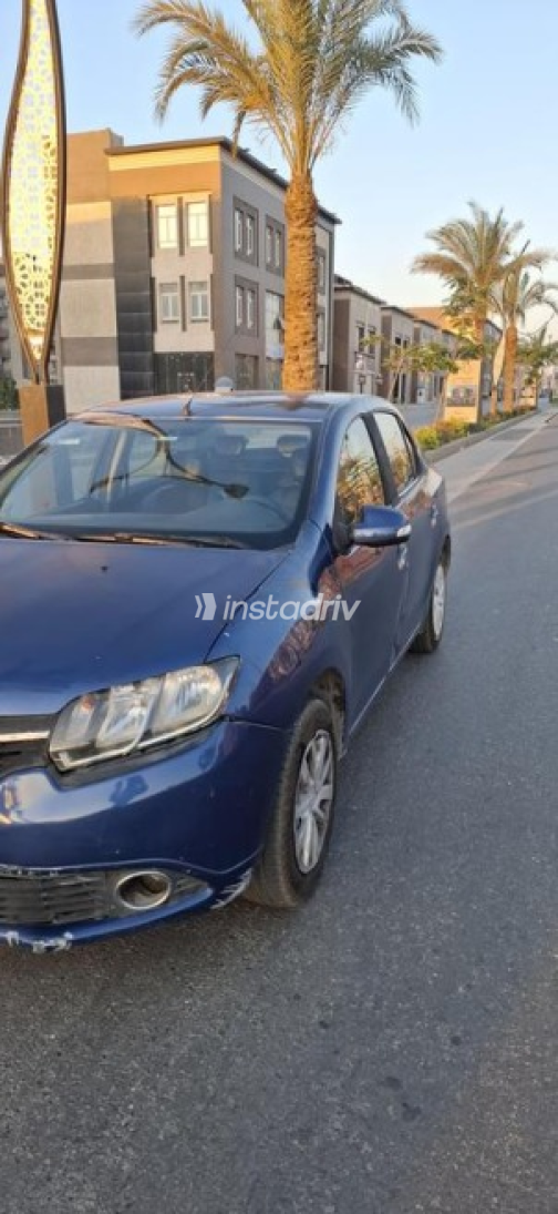 Renault Logan 2015 Blue Manual Used for Sale in 6 October - 2