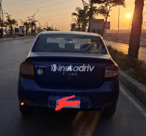 Renault Logan 2015 Blue Manual Used for Sale in 6 October - 3