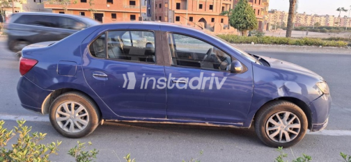 Renault Logan 2015 Blue Manual Used for Sale in 6 October - 4