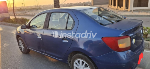 Renault Logan 2015 Blue Manual Used for Sale in 6 October - 6