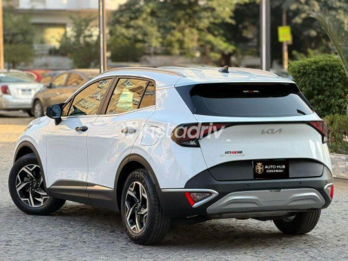 Kia Sportage 2023 White Automatic Used for Sale in Cairo - 5
