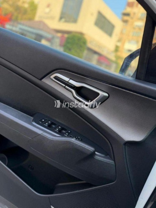 Kia Sportage 2023 White Automatic Used for Sale in Cairo - 10