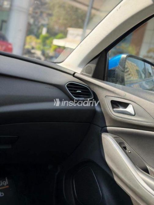 Opel Grandland 2022 Dark Blue Automatic Used for Sale in Cairo - 7