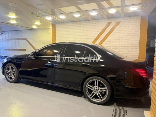 مرسيدس E 300 2019 أسود أوتوماتيك مستعملة للبيع في مصر الجديدة - 4