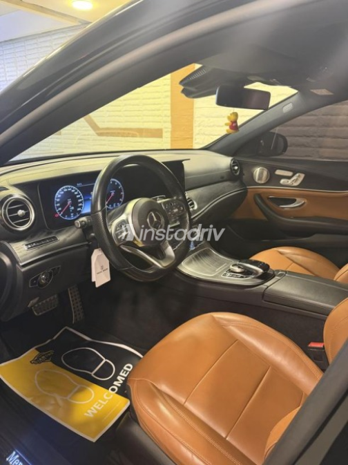 مرسيدس E 300 2019 أسود أوتوماتيك مستعملة للبيع في مصر الجديدة - 6