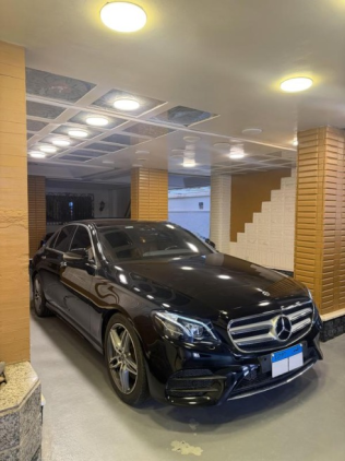 مرسيدس E 300 2019 أسود أوتوماتيك مستعملة للبيع في مصر الجديدة