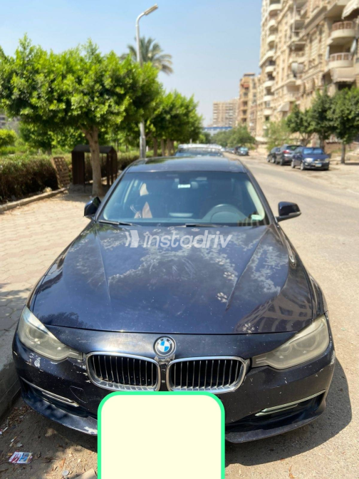 بي ام دبليو 320 2014 أزرق أوتوماتيك مستعملة للبيع في القاهرة الكبرى ( القاهرة - الجيزة) - 2