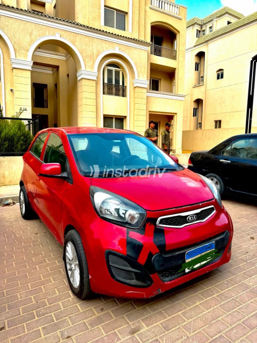 Kia Picanto 2014 Red Automatic Used for Sale in Greater Cairo ( Cairo + Giza) - 1
