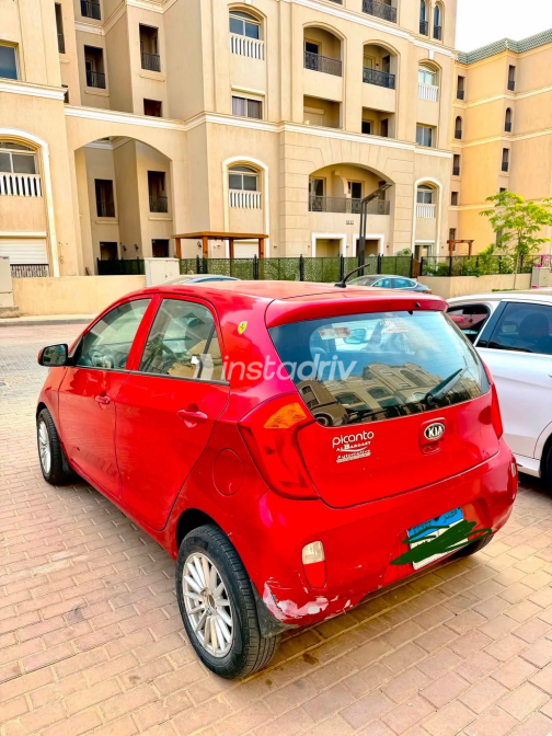 Kia Picanto 2014 Red Automatic Used for Sale in Greater Cairo ( Cairo + Giza) - 5