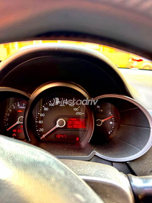 Kia Picanto 2014 Red Automatic Used for Sale in Greater Cairo ( Cairo + Giza) - 6