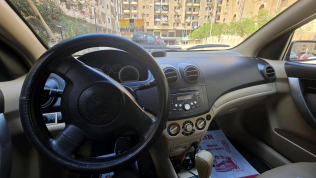 Chevrolet Aveo 2013 Silver Automatic Used for Sale in Greater Cairo ( Cairo + Giza)