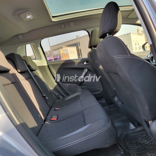 Peugeot 2008 2019 Gray Automatic Used for Sale in Greater Cairo ( Cairo + Giza) - 5