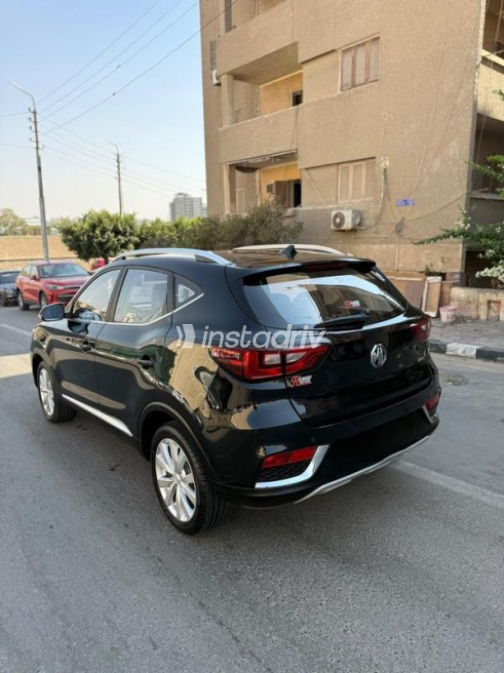 ام جى ZS 2025 أسود أوتوماتيك مستعملة للبيع في مصر الجديدة - 10