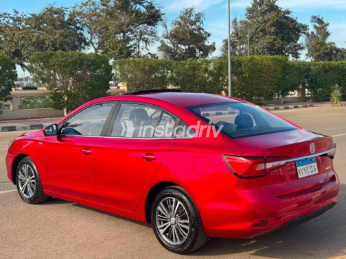 ام جى 5 2021 أحمر أوتوماتيك مستعملة للبيع في الشرقية - 2