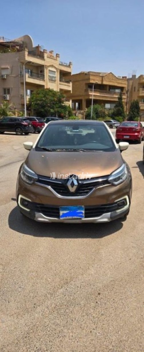 Renault Captur 2019 Bronze Automatic Used for Sale in Cairo - 1
