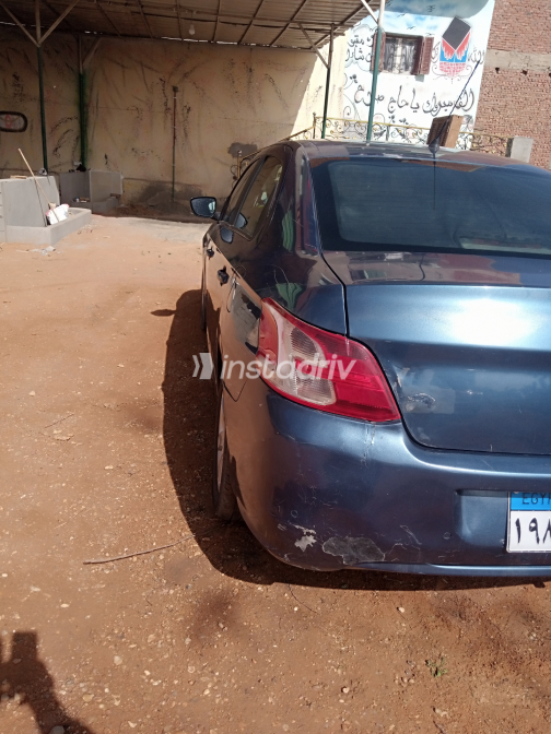 Peugeot 301 2016 Blue Automatic Used for Sale in Greater Cairo ( Cairo + Giza) - 4