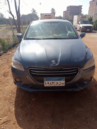 Peugeot 301 2016 Blue Automatic Used for Sale in Greater Cairo ( Cairo + Giza)