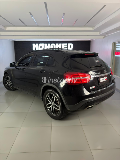 مرسيدس GLA 200 2016 أسود أوتوماتيك مستعملة للبيع في القاهرة الكبرى ( القاهرة - الجيزة) - 10