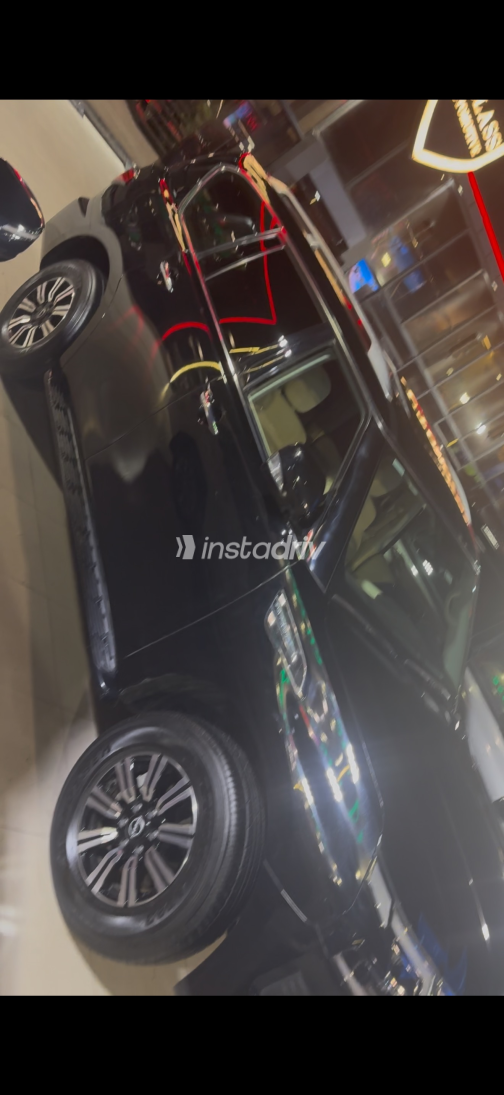 Nissan Patrol 2023 Black Automatic Used for Sale in Greater Cairo ( Cairo + Giza) - 4