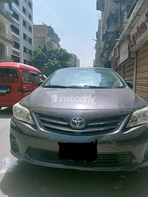 Toyota Corolla 2013 Gray Automatic Used for Sale in Greater Cairo ( Cairo + Giza) - 2