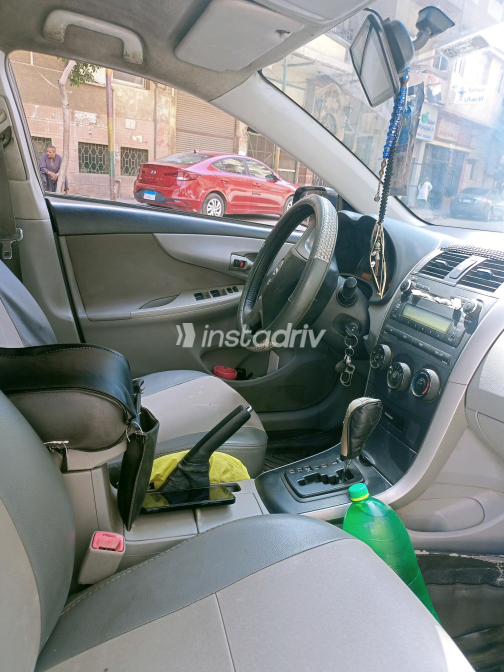 Toyota Corolla 2013 Gray Automatic Used for Sale in Greater Cairo ( Cairo + Giza) - 5