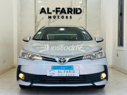 Toyota Corolla 2018 Silver Automatic Used for Sale in Greater Cairo ( Cairo + Giza) - 2