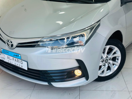 Toyota Corolla 2018 Silver Automatic Used for Sale in Greater Cairo ( Cairo + Giza) - 7