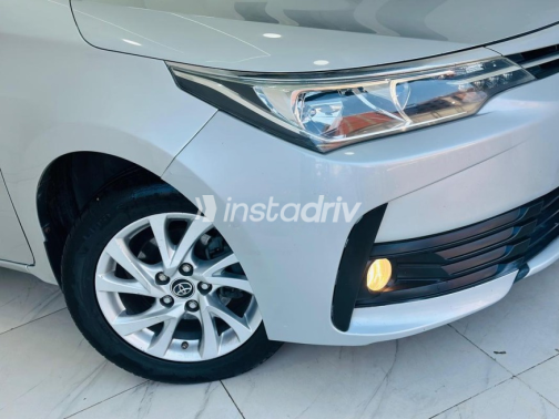 Toyota Corolla 2018 Silver Automatic Used for Sale in Greater Cairo ( Cairo + Giza) - 8