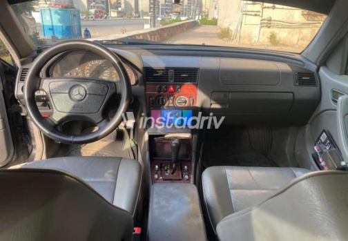 Mercedes C 180 2000 Black Automatic Used for Sale in Giza - 5