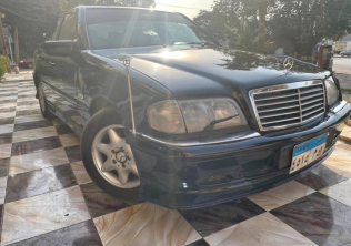 Mercedes C 180 2000 Black Automatic Used for Sale in Giza