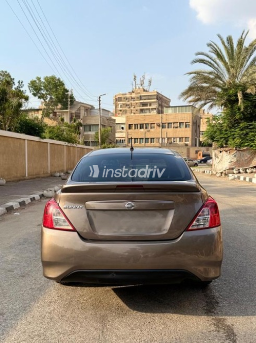 Nissan Sunny 2022 Gray Automatic Used for Sale in Heliopolis - 6