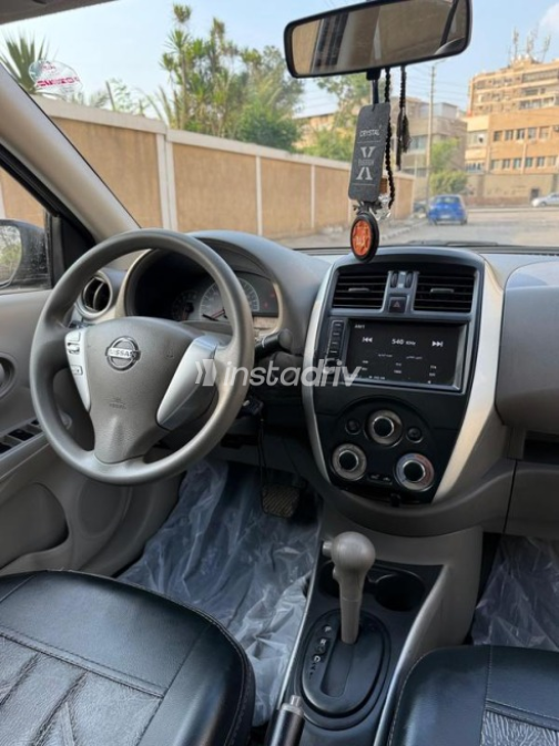 Nissan Sunny 2022 Gray Automatic Used for Sale in Heliopolis - 7