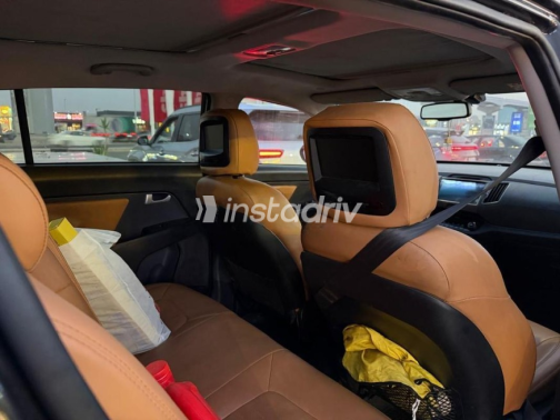 Kia Sportage 2014 Black Automatic Used for Sale in Sheikh Zayed City - 2