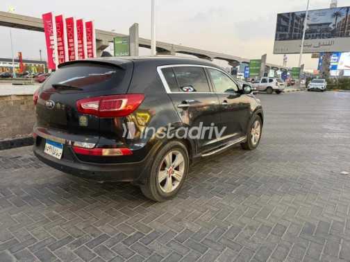 Kia Sportage 2014 Black Automatic Used for Sale in Sheikh Zayed City - 4