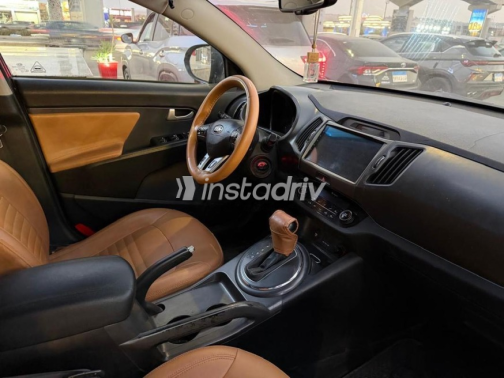 Kia Sportage 2014 Black Automatic Used for Sale in Sheikh Zayed City - 7