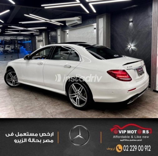 Mercedes E 200 2017 White Automatic Used for Sale in Cairo - 3