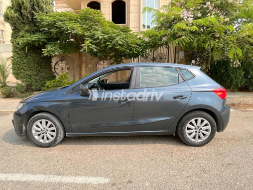 Seat Ibiza 2019 Gray Automatic Used for Sale in Greater Cairo ( Cairo + Giza) - 4