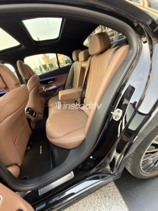 Mercedes E 200 2024 Black Automatic Used for Sale in Sheikh Zayed City - 2