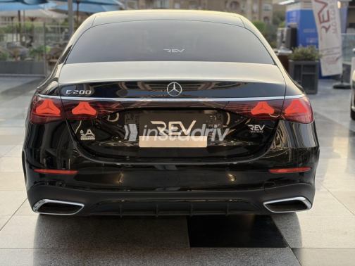 Mercedes E 200 2024 Black Automatic Used for Sale in Sheikh Zayed City - 3