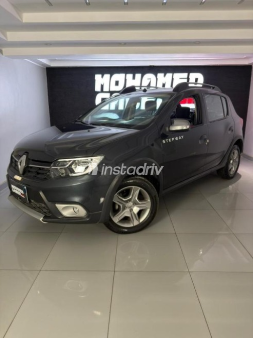 Renault Sandero Step Way 2022 Black Automatic Used for Sale in Cairo - 2