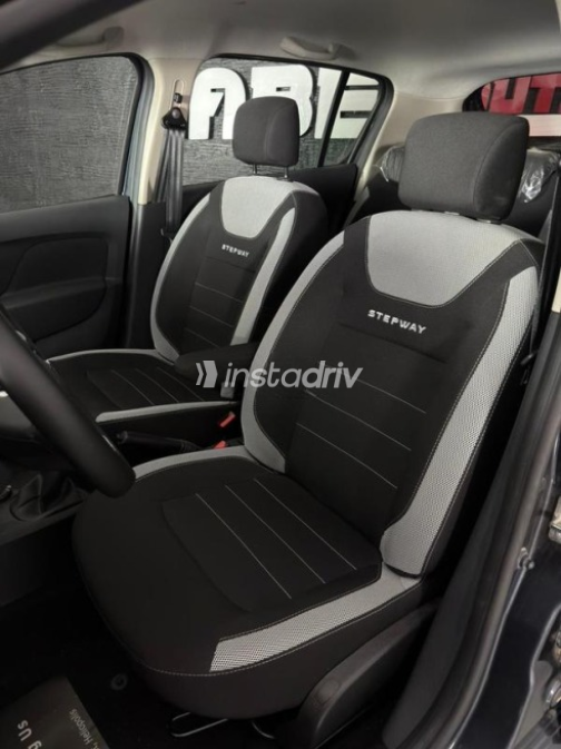 Renault Sandero Step Way 2022 Black Automatic Used for Sale in Cairo - 5