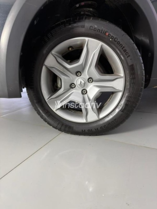 Renault Sandero Step Way 2022 Black Automatic Used for Sale in Cairo - 6