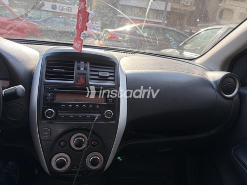 Nissan Sunny 2018 Bronze Automatic Used for Sale in Zamalek - 4