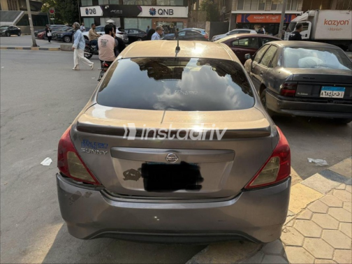 Nissan Sunny 2018 Bronze Automatic Used for Sale in Zamalek - 7