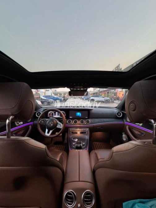 مرسيدس E 300 2020 أسود أوتوماتيك مستعملة للبيع في القاهرة - 5