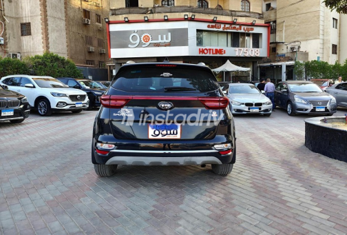 Kia Sportage 2020 Black Automatic Used for Sale in Maadi - 4